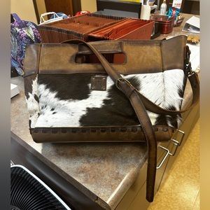 STS Ranchwear large hair on hide tote
